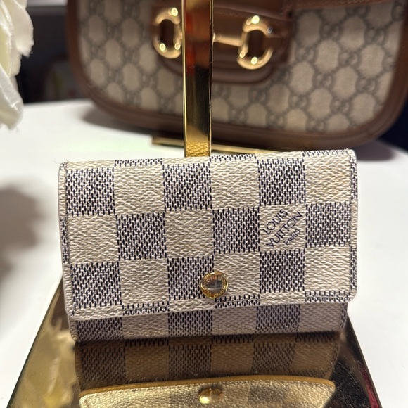 Lv azur 6 key holder in good condition - Picture 2 of 9